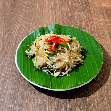tumis toge ikan asin